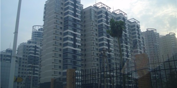 外墻保溫材料的憎水性對建筑保溫工程空鼓脫落開裂的影響